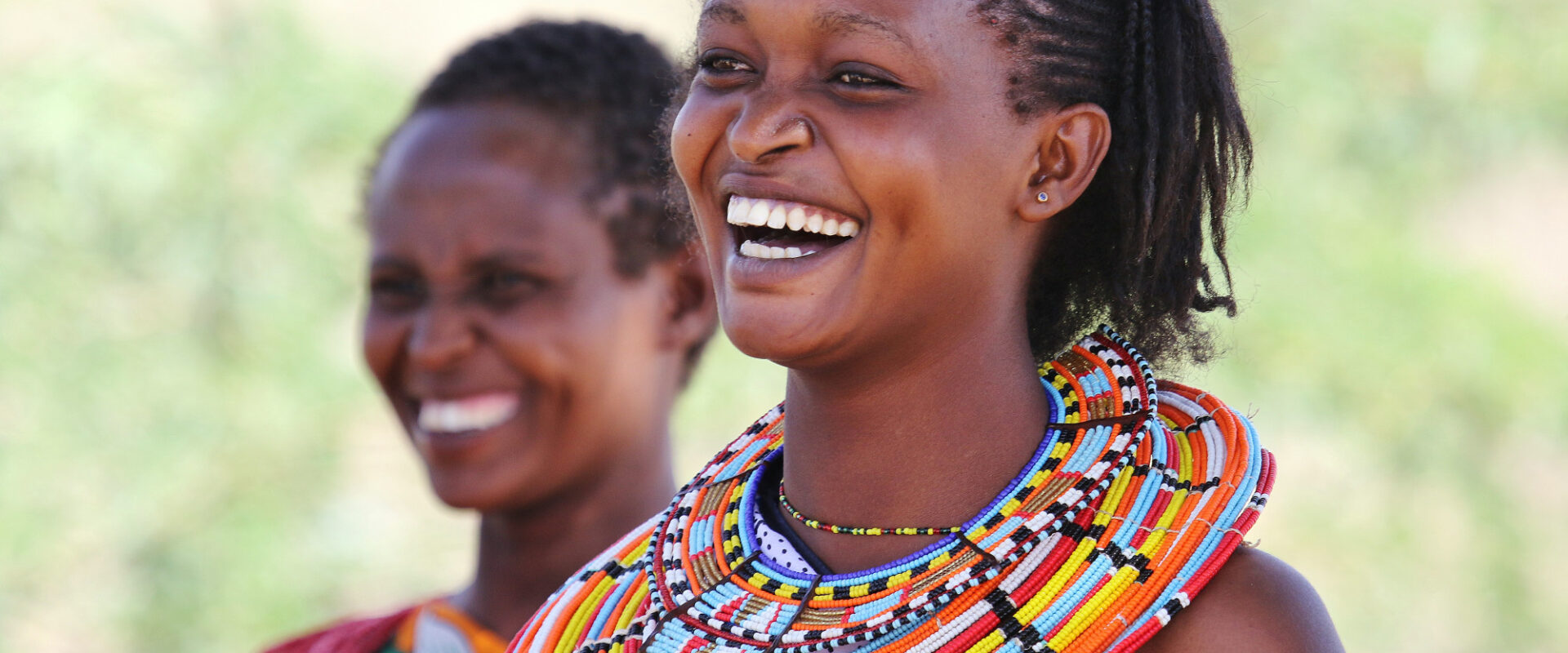 Eine Gruppe von Samburu Frauen im Samburu Reservat © Thomas Kimmel